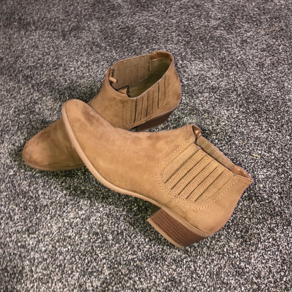 american eagle booties